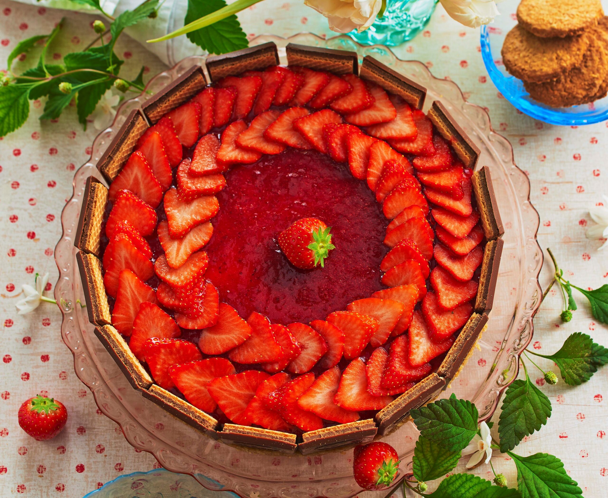 So wunderbar schmeckt der Frühling: Frische Erdbeeren treffen auf einen knusprig-schokoladigen Waffelrand